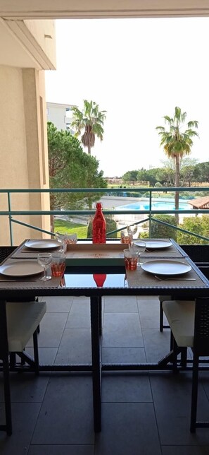 Outdoor dining - 200 M TO THE SANDY BEACH AND SEA VIEW!!! (Antibes)