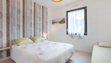 3 多间卧室、熨斗/熨衣板、WiFi、床单