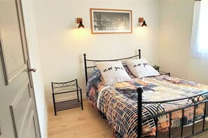 1 makuuhuone, työpöytä, ilmainen Wi-Fi, vuodevaatteet