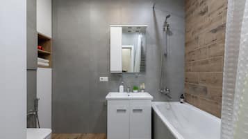 Classic Apartment, Balcony | Bathroom