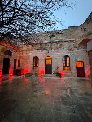 Exterior - Tunç Paşa Konağ (Mardin)