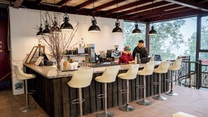 Dining - The Legend of Dragon Tea Suoi Giang  (Van Chan)