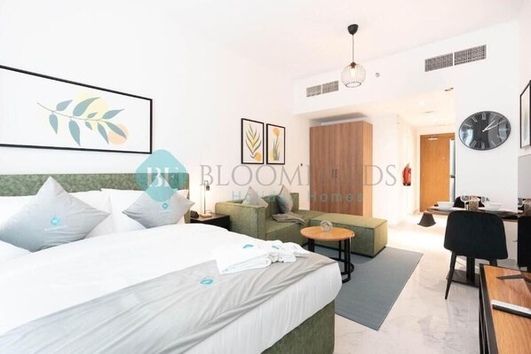 Apartment, Balcony | Iron/ironing board, free WiFi - Bloomfields Executive STU in Oasis M (Abu Dhabi)