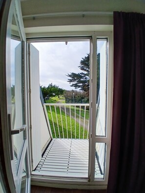 Interior - Cottage for 4 people, near the sea, with a swimming pool (Guidel)
