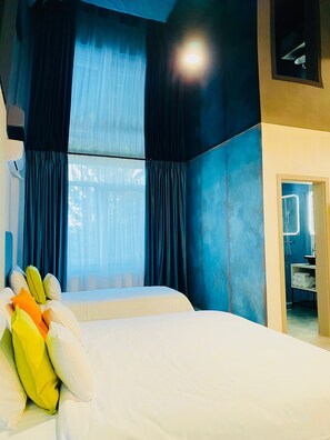 Memory foam beds, in-room safe, soundproofing, free WiFi - HOTEL MAREA NEAGRA (Constanța)
