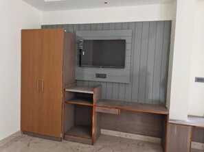 Deluxe Double Room | Interior