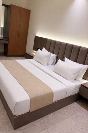 Kamar Double Deluks | Seprai katun Mesir, seprai premium, dan didekorasi berbeda-beda