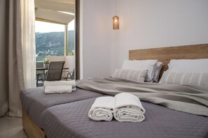 Family Apartment, Balcony, Garden View | In-room safe, blackout curtains, soundproofing, free cots/infant beds