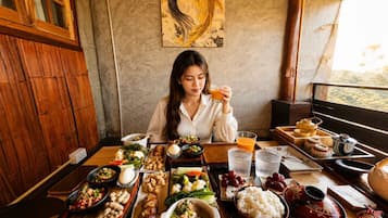 Superior Suite, Hill View | In-room dining