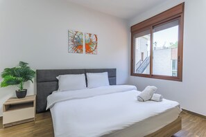 Luxury Apartment, 3 Bedrooms, Kitchenette, Sea View -  Atlas - Luxury 3-BR Sea View Apt & Jacuzzi in Fatqa (Fatqa)