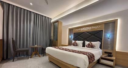 Hotel Imperial Suites - Airoli