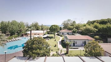 Piscine extérieure (ouverte en saison)