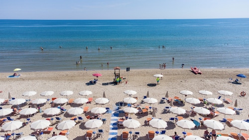 HOTEL ACQUARIO