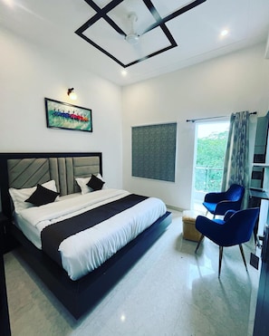 Habitación Deluxe, balcón | Escritorio, espacio para trabajar con laptop y wifi gratis 
