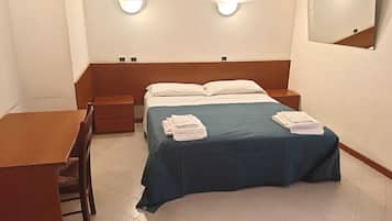 Laptop workspace, free WiFi