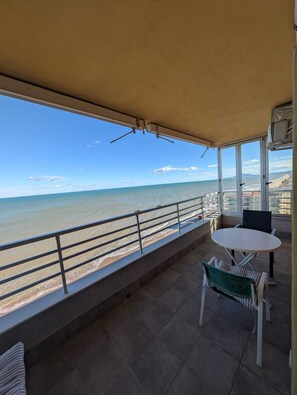 Outdoor dining - Belvedere Blue Horizon - First line with sea view (Bellreguard)