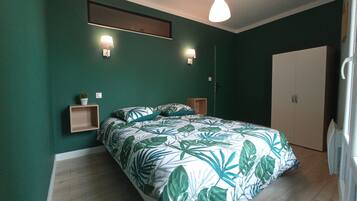 2 sovrum, strykjärn/strykbräda, wi-fi och sängkläder