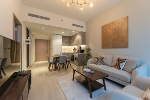 TV - HAVN - 1 Bed Apartment in Azizi Riviera, Meydan (Dubai)