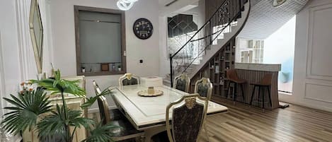 Phòng Deluxe, ban công, quang cảnh thành phố | Nội thất