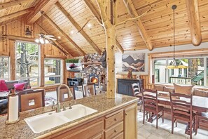 Interior - Custom Log Home! Covered Deck! PET FRIENDLY 🐾! Gameroom w/ Pool Table and 3 TV's! Fenced Yard! (Big Bear Lake)