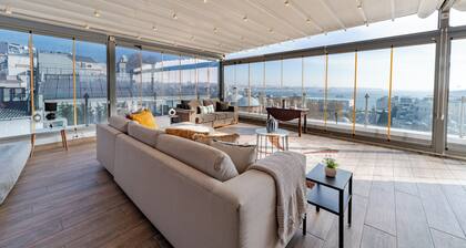 Lovely 1-Bedroom Terrace Apartment with 360 Istanbul & Bosphorus Views