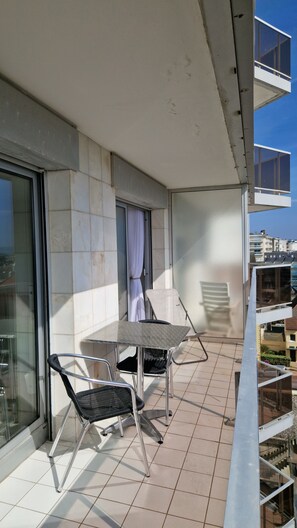 Outdoor dining - Studio 2 pers Résidence Front de mer Le Touquet-Paris-Plage (Paris)