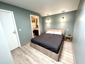 4 bedrooms, travel cot, WiFi, bed sheets - Cosy 8-10pers vue montagne (Isola 2000)
