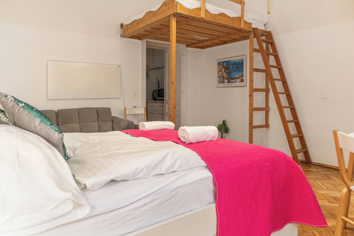 Apartamento básico | Tabla de planchar con plancha y wifi gratis