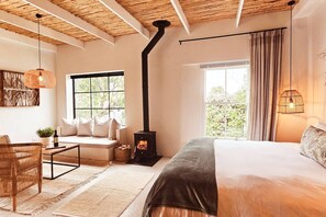 1 Schlafzimmer, Zimmersafe, Schreibtisch, Bügeleisen/Bügelbrett