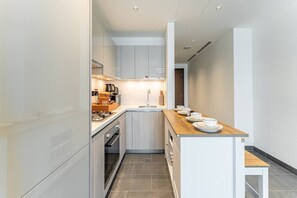 Private kitchen - HAVN - 2 Bedroom at The Crest, Dubai Skyline Views (Dubai)