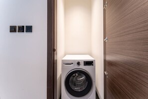 Interior - HAVN - 2 Bedroom at The Crest, Dubai Skyline Views (Dubai)