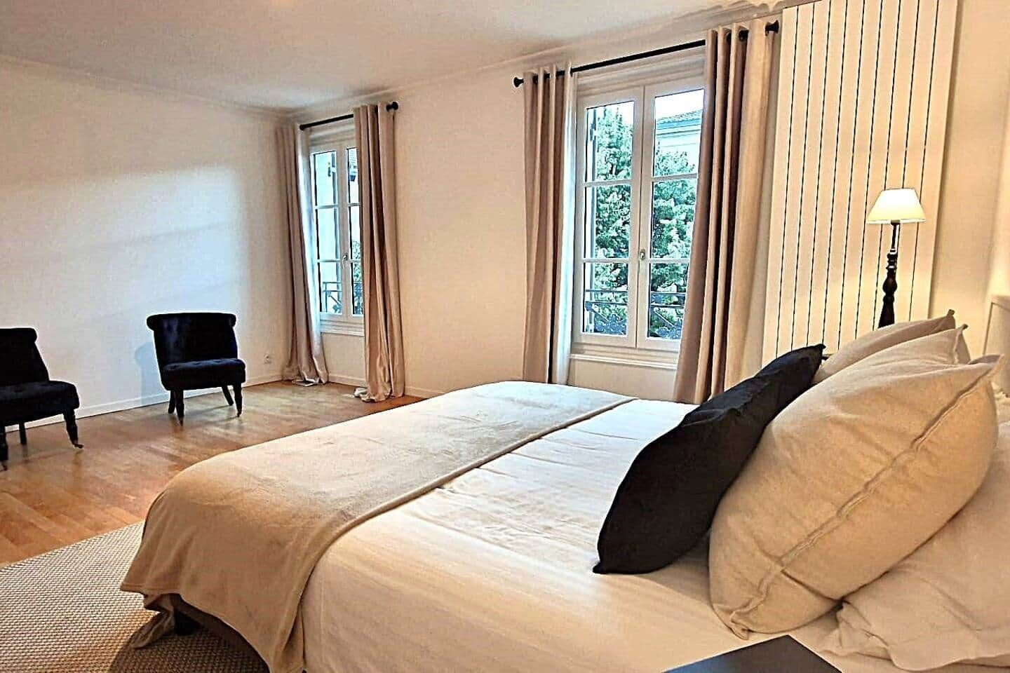6 chambres, fer et planche à repasser, Wi-Fi, literie fournie