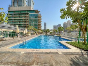 Pool - HAVN - 1 bedroom in Dubai Marina with Marina Views (Dubai)