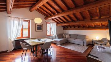 Apartment, 3 Bedrooms | Living area