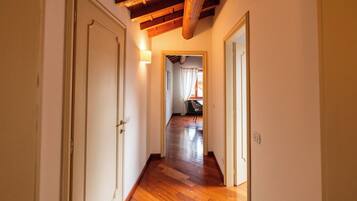 Apartment, 3 Bedrooms | Interior