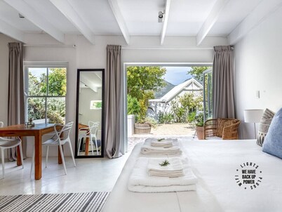 Owl Studio - Pool, Sea &Mountain Views