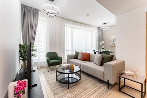 TV, stereo - HAVN - 1 Bedroom in Marina with Partial Sea View (Dubai)