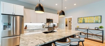 Modern Driggs Family Escape near Targhee w/AC