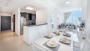 Dining - HAVN - 1 Bedroom in Dubai Marina with Sea Views (Dubai)