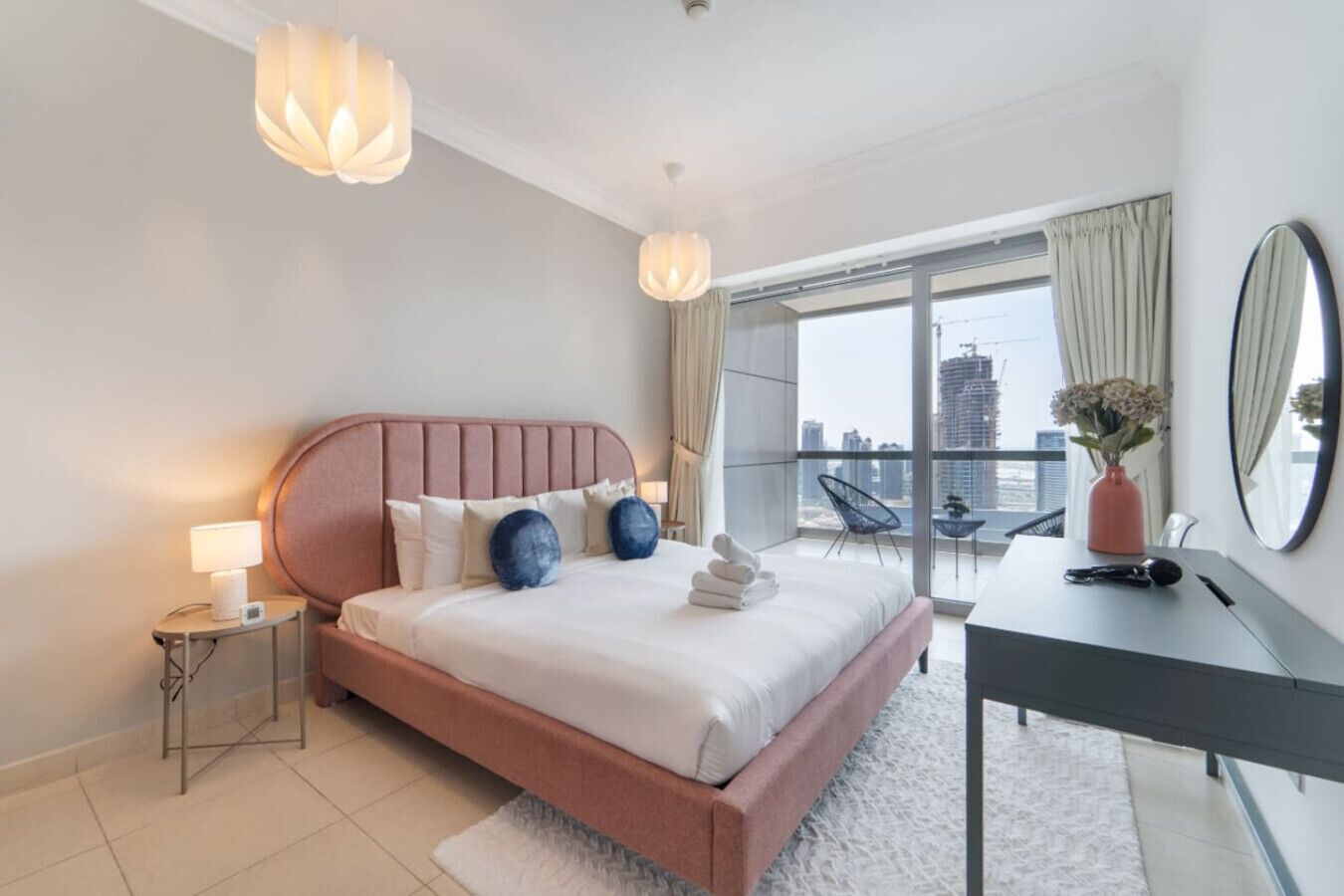 Desk, iron/ironing board, WiFi, bed sheets