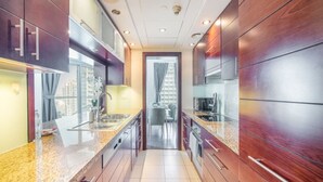 Coffee/tea maker, fridge, microwave, oven - HAVN - 1 Bedroom Apartment in Burj Views, Downtown (Dubai)