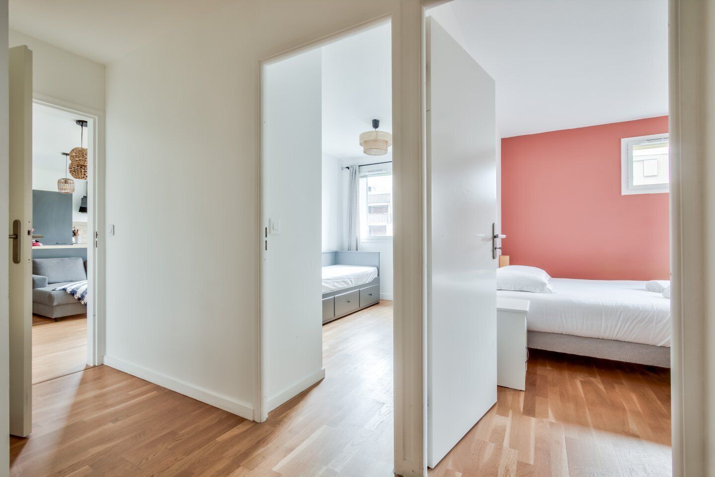 2 bedrooms, WiFi (free), bed sheets