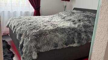 1 quarto, ferros/tábuas de passar roupa, Wi-Fi, roupa de cama