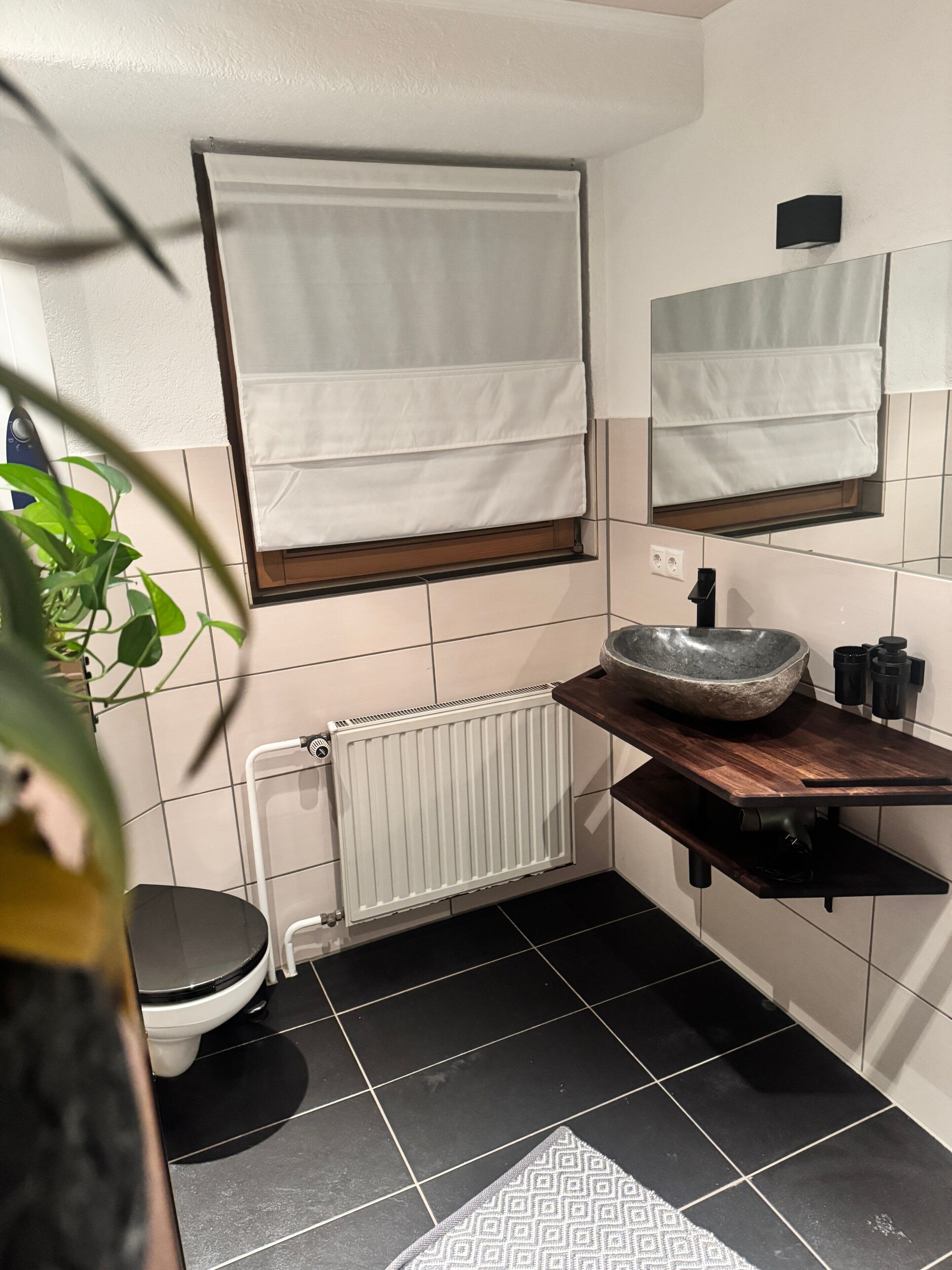 シャワー、ヘアドライヤー、タオル