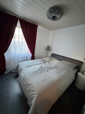 1 間睡房、熨斗/熨衫板、Wi-Fi、床單