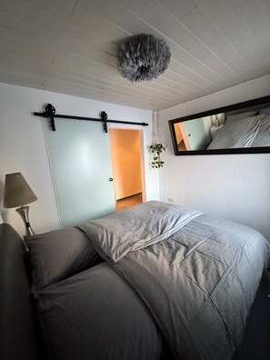 1 quarto, ferros/tábuas de passar roupa, Wi-Fi, roupa de cama