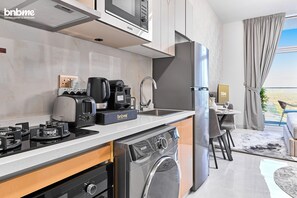 Luxury-Apartment, Balkon, Stadtblick | Eigene Küche