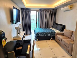 Apartment, 1 Bedroom, Smoking, Balcony | 1 bedroom - Budget Studio Condo With Resort-style Pool - Laguna Beach Resort 1, Jomtien (Pattaya)