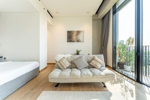 TV - HAVN - Studio in KOA Canvas, Access to Nasab Dubai (Dubai)