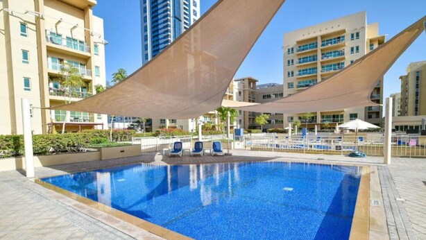 Pool - HAVN - Studio Apartment in Ghozlan, The Greens (Dubai)